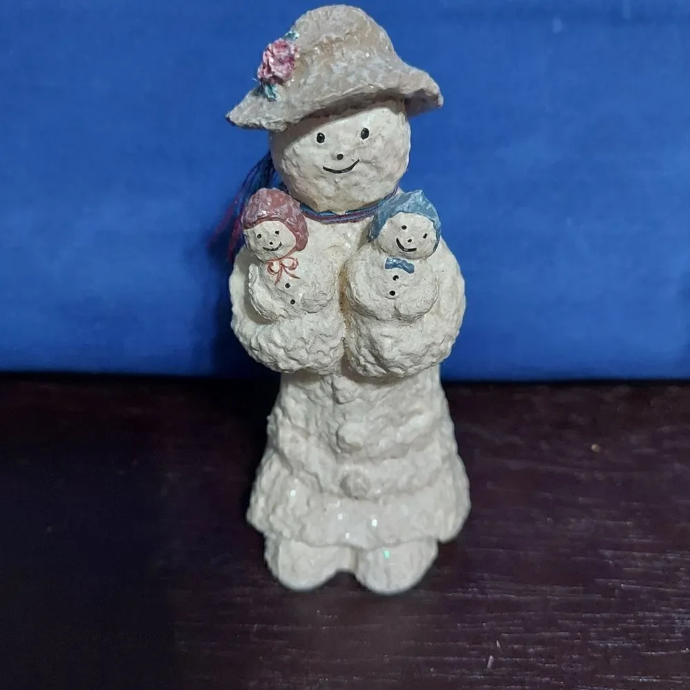Snowsnickle snowman with babies, Linda Lindquist 1997, Enesco